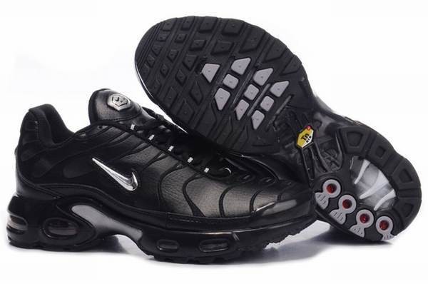 Tn requin noir et jaune store