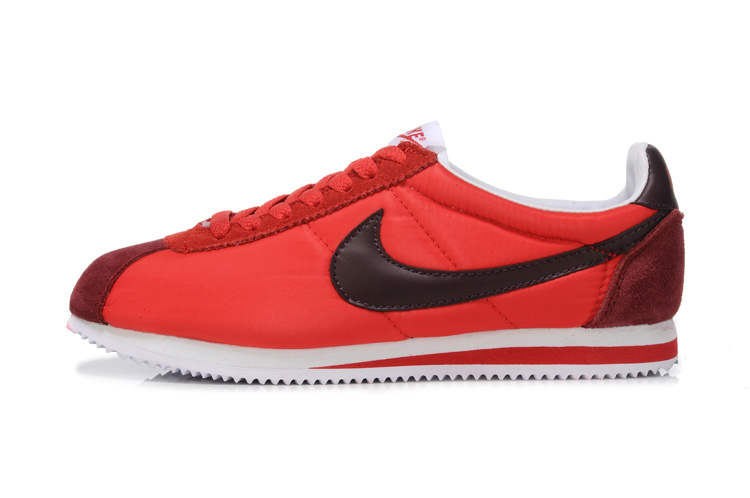 nike cortez nylon homme soldes