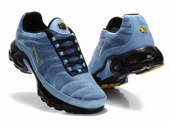 chaussure nike vissé